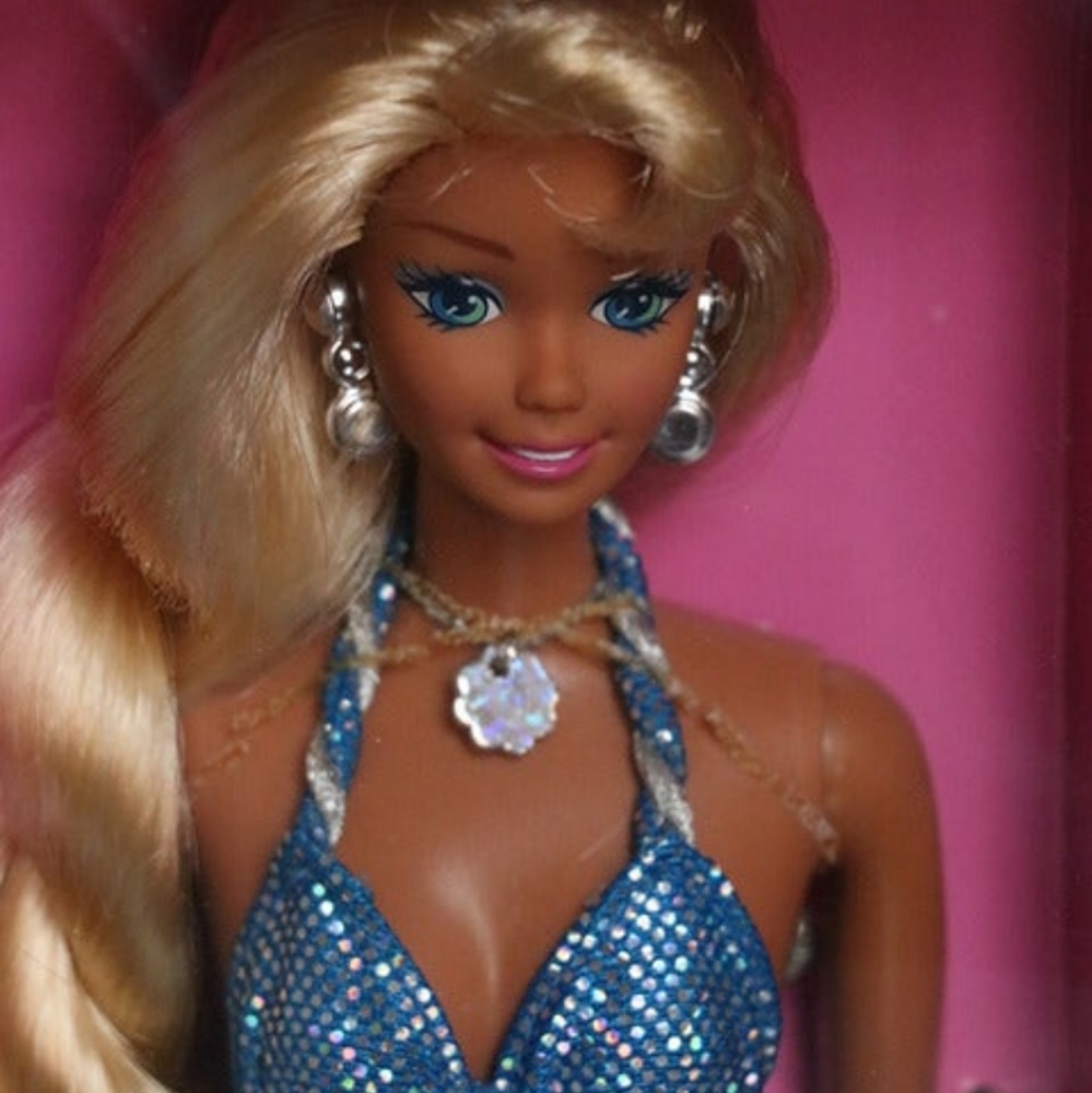New Sparkle Beach Barbie Doll 1995